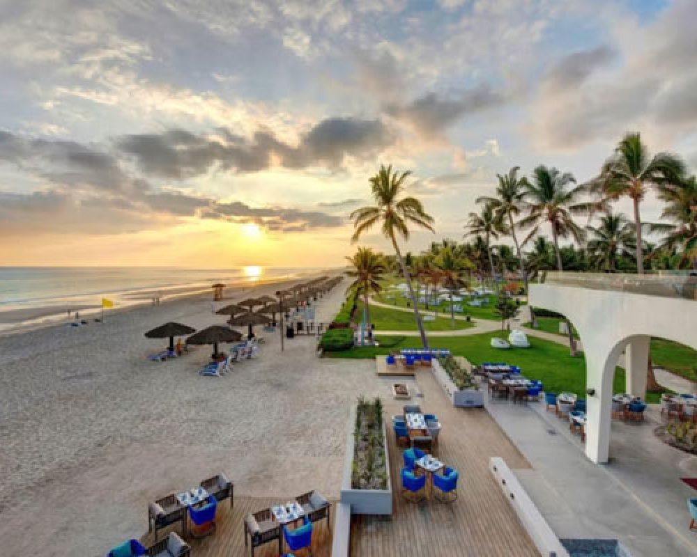 crowne-oman-gal5