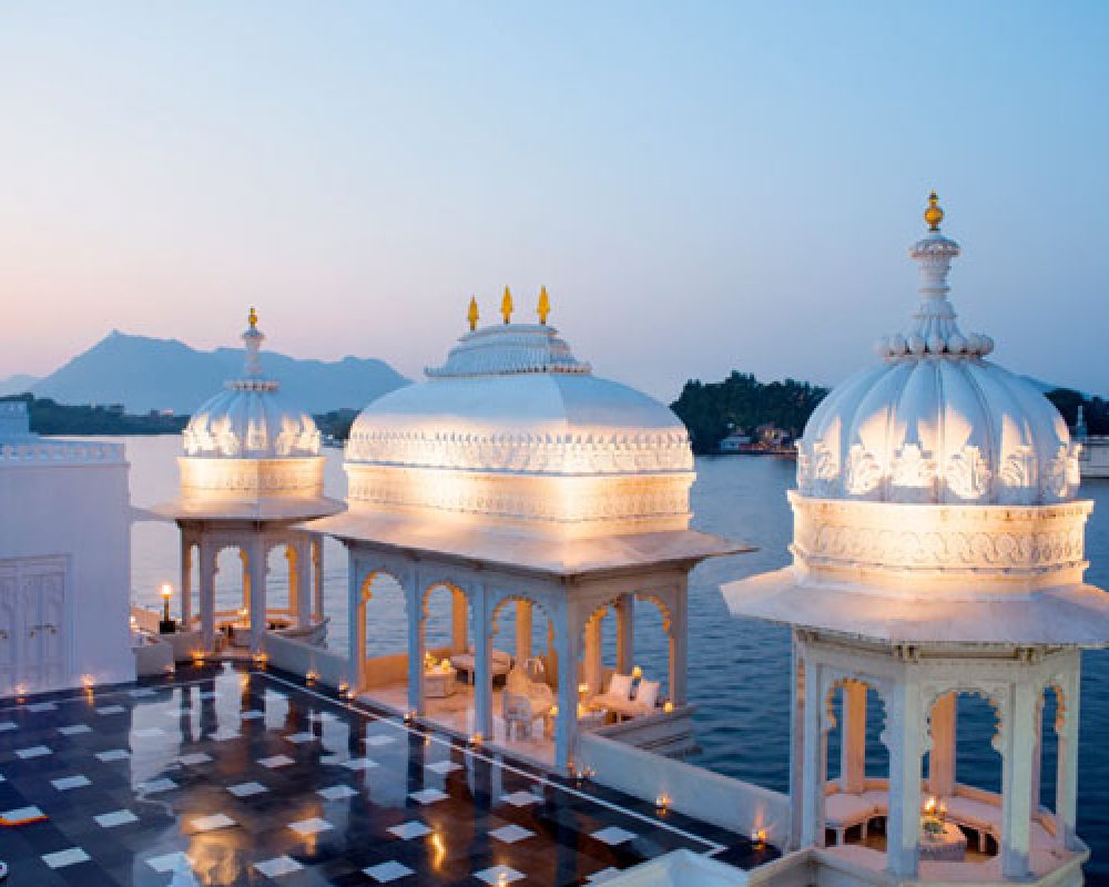 taj-lake-gal2